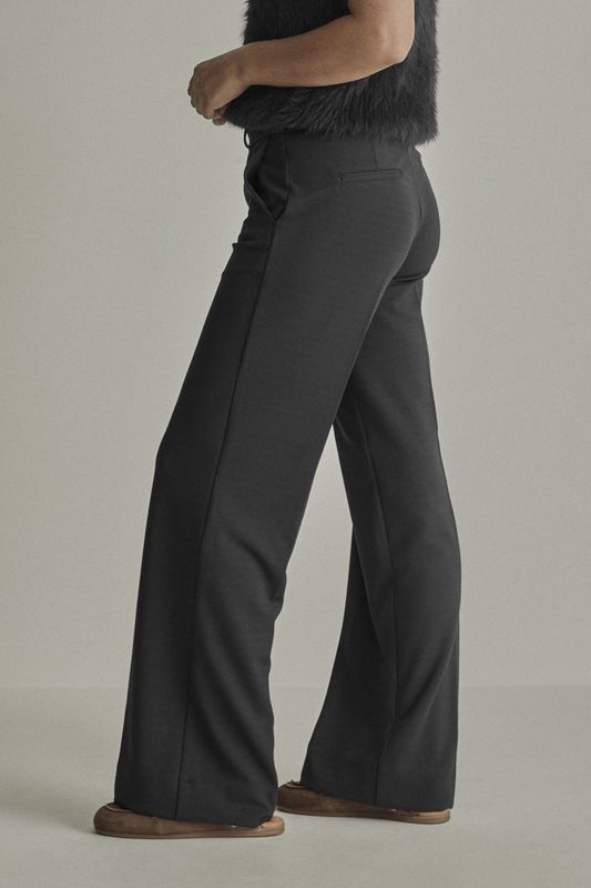 Mira Elastic / Crepe – Svart L32